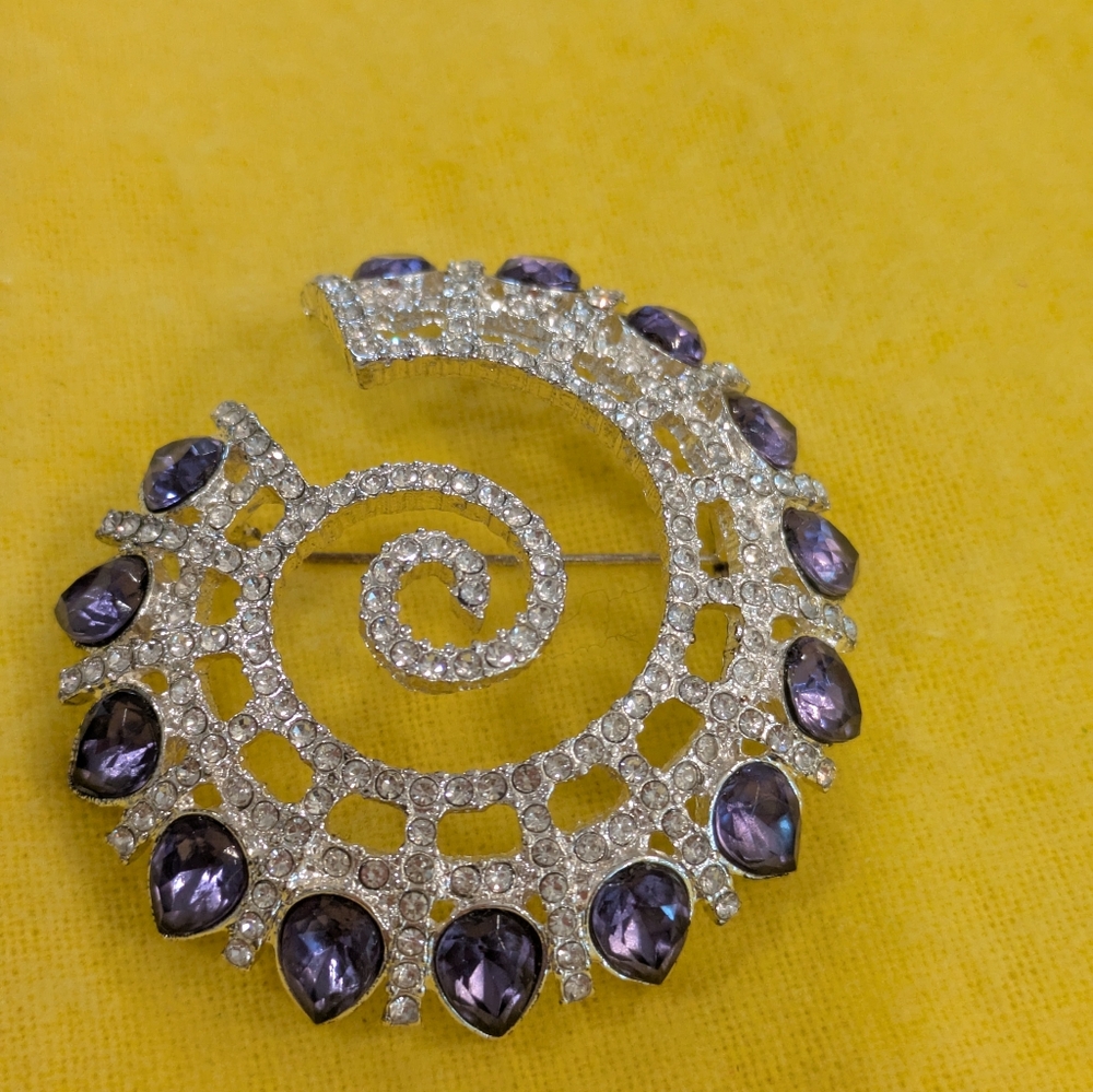 Vintage Signed NapierElegant Silver Tone With Purple And White Rhinestone Brooch